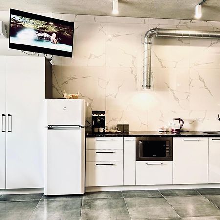 Modern Apartments With A Coffee Machine In The City Center, A View Of The City リウネ エクステリア 写真