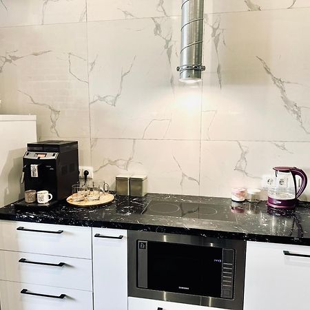 Modern Apartments With A Coffee Machine In The City Center, A View Of The City リウネ エクステリア 写真