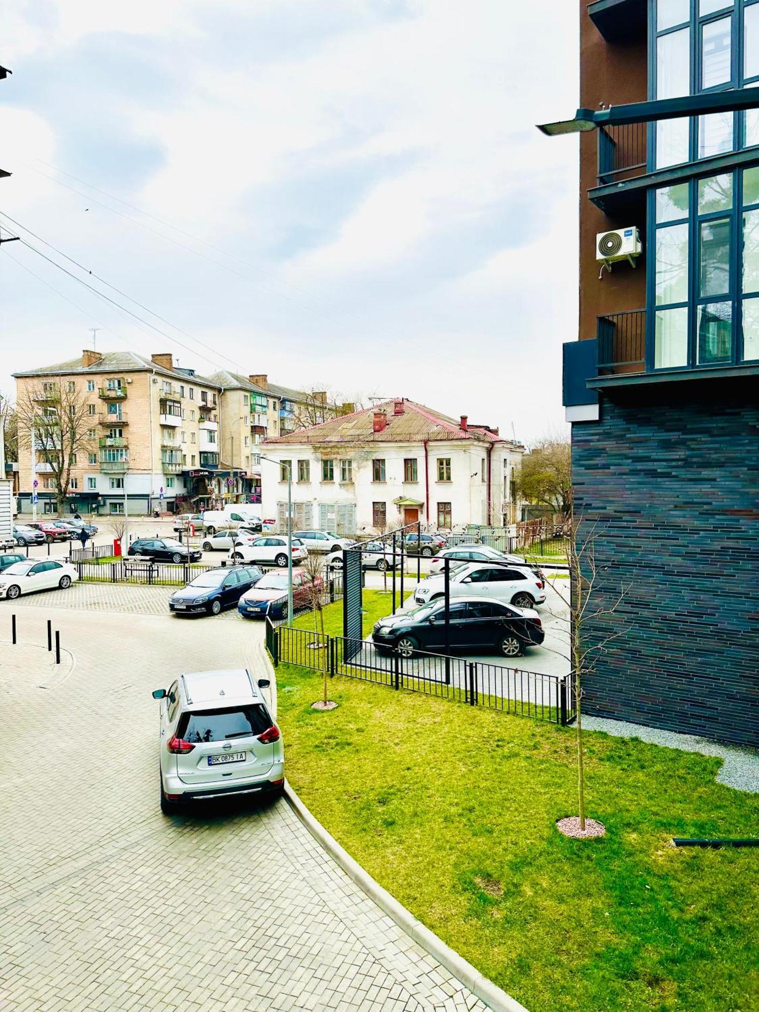 Modern Apartments With A Coffee Machine In The City Center, A View Of The City リウネ エクステリア 写真