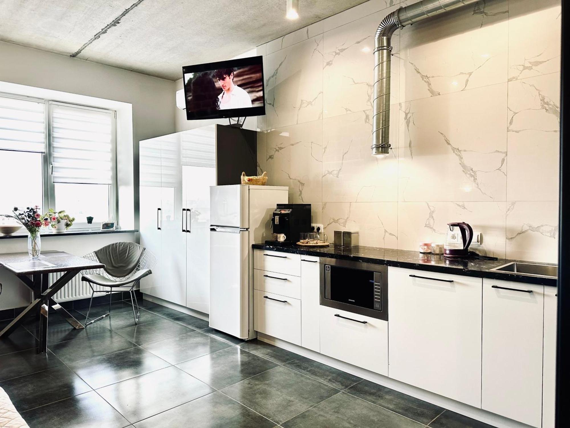 Modern Apartments With A Coffee Machine In The City Center, A View Of The City リウネ エクステリア 写真