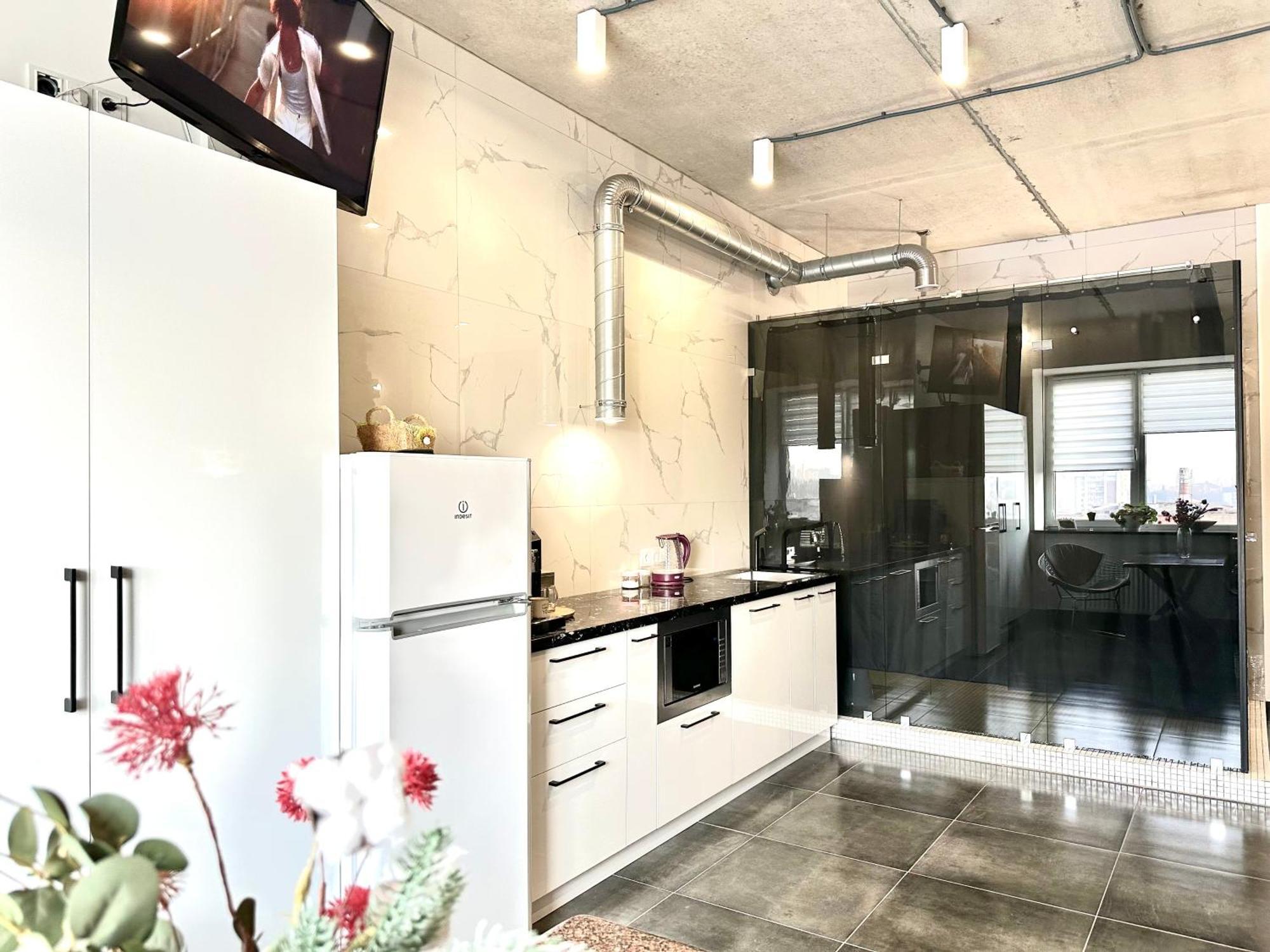 Modern Apartments With A Coffee Machine In The City Center, A View Of The City リウネ エクステリア 写真